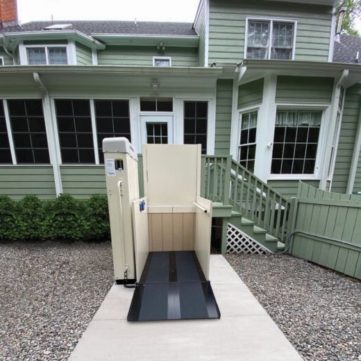 AmeriGlide Hercules JR Vertical Wheelchair Lift